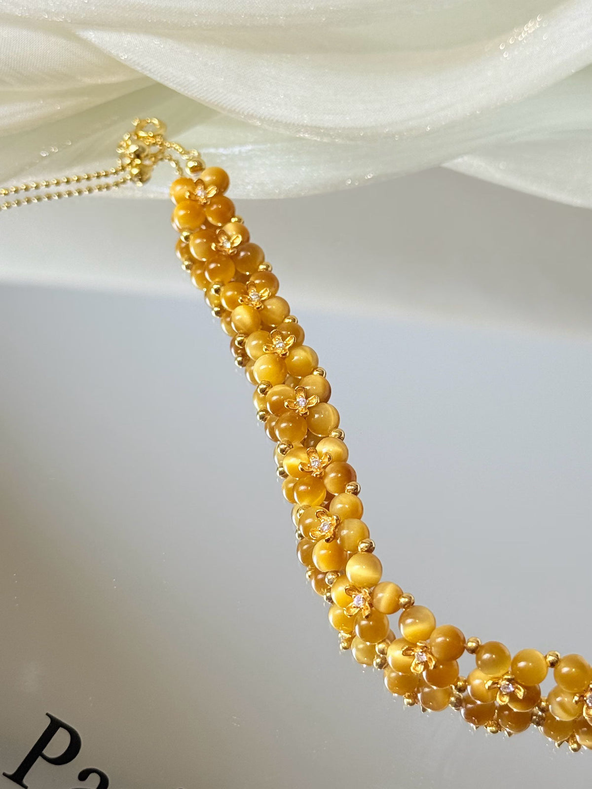 Golden Tiger's Eye Flower Bracelet "Bloom All the Way" for Women Who Carry Their Own Luck