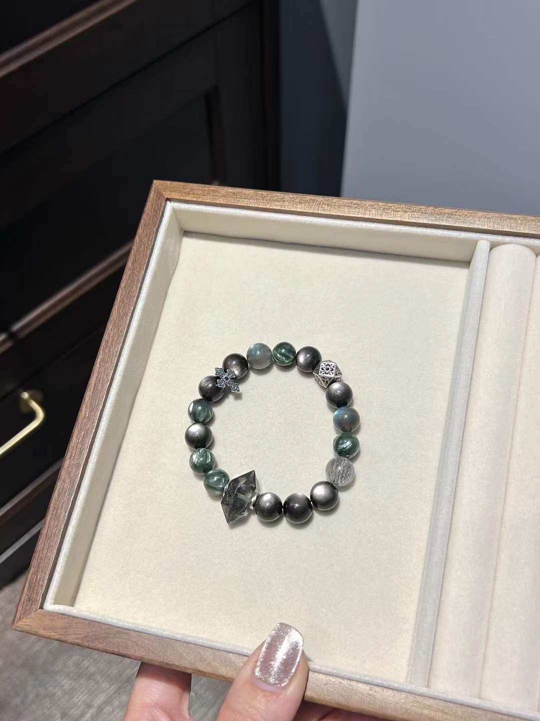 Wood & Water Element | Dragon Blood Jasper, Obsidian & Labradorite Power Bracelet